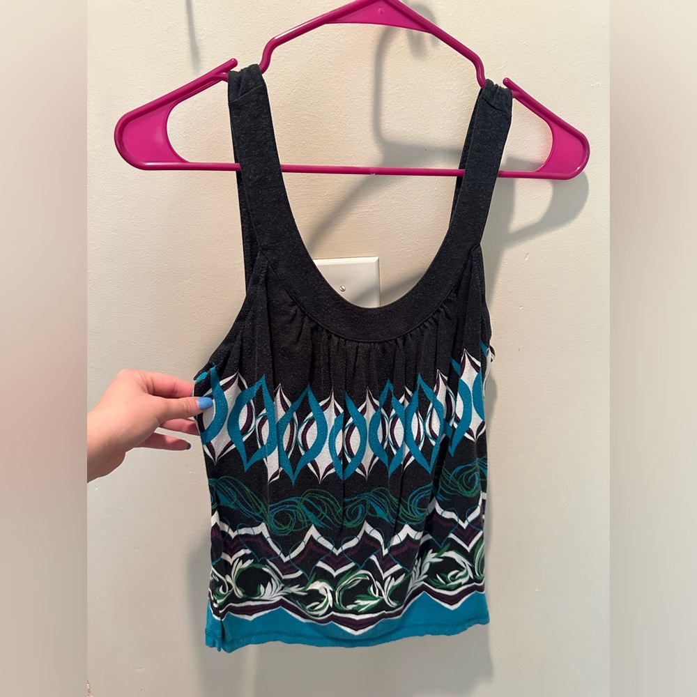 Women’s sleeveless top